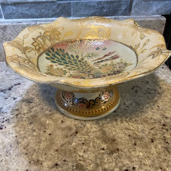 ROYAL SATSUMA PORCELAIN FOOTED CENTERPIECE BOWL